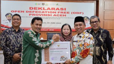 Jadi Wilayah Bebas dari Perilaku Buang Air Besar Sembarangan, Nagan Raih Penghargaan Pemerintah Aceh