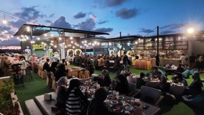 Banyak Kafe dan Restoran