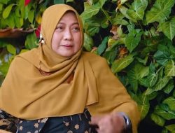 5 Nasihat dr Aisah Dahlan agar Tak Sakit Hati Hadapi Suami yang Suka Lihat Cewek di Medsos