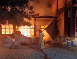 Ustad Masrul Aidi Bantah Bullying Jadi Motif Pembakaran Pesantren