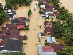 Banjir Aceh Ingatan yang Retak dan Budaya yang Terseret Arus