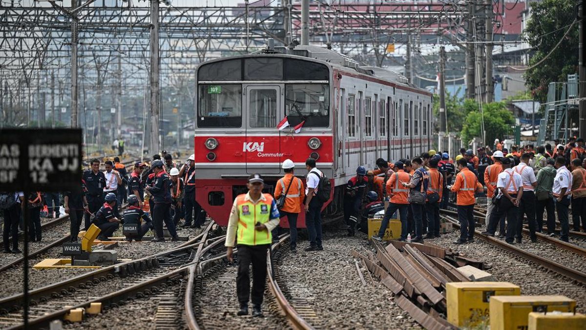Perjalanan Kereta Api
