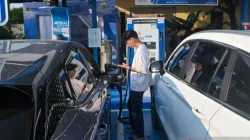 Kendaraan Listrik di Jakarta Tetap Bebas Pajak dan Ganjil Genap